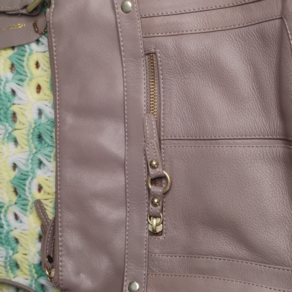 Elegant Taupe Shoulder Leather Bag - Picture 2 of 11